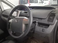 Toyota NOAH лот № 30082 оценка 3  с аукциона в Японии 6