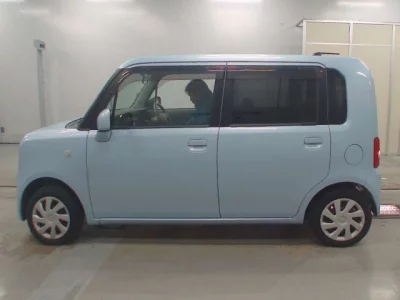 Toyota PIXIS SPACE  с аукциона в Японии