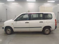 Toyota SUCCEED лот № 30079 оценка 3  с аукциона в Японии 3