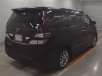 Toyota VELLFIRE лот № 30049 оценка 4  с аукциона в Японии 1