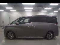 Toyota VELLFIRE лот № 36013 оценка S  с аукциона в Японии 3