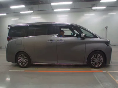 Toyota VELLFIRE  с аукциона в Японии