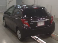 Toyota VITZ лот № 30029 оценка 2  с аукциона в Японии 5