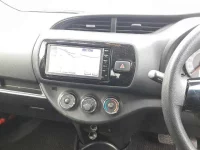Toyota VITZ лот № 30029 оценка 2  с аукциона в Японии 8