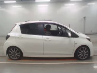 Toyota VITZ лот № 30038 оценка 3  с аукциона в Японии 2