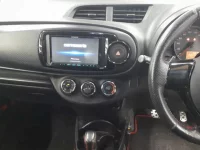 Toyota VITZ лот № 30038 оценка 3  с аукциона в Японии 8