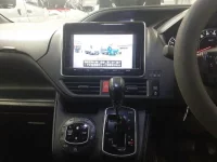 Toyota VOXY лот № 30091 оценка 4  с аукциона в Японии 8