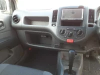 Nissan AD лот № 10143 оценка 3.5  с аукциона в Японии 8