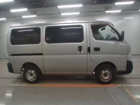 Nissan CARAVAN VAN лот № 30053 оценка R  с аукциона в Японии 2