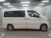 Nissan ELGRAND лот № 10016 оценка 3.5  с аукциона в Японии 2
