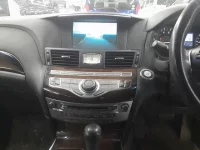 Nissan FUGA лот № 30124 оценка 3.5  с аукциона в Японии 8