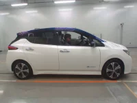 Nissan LEAF лот № 30042 оценка 4.5  с аукциона в Японии 2