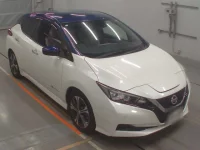 Nissan LEAF лот № 30042 оценка 4.5  с аукциона в Японии 4