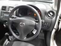 Nissan MARCH лот № 30096 оценка 4.5  с аукциона в Японии 6