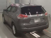 Nissan X-TRAIL лот № 30084 оценка 3.5  с аукциона в Японии 5