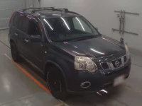 Nissan X-TRAIL лот № 30194 оценка 4  с аукциона в Японии 4