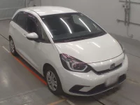 Honda FIT лот № 30060 оценка 4.5  с аукциона в Японии 4
