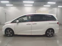 Honda ODYSSEY лот № 10076 оценка 3.5  с аукциона в Японии 3