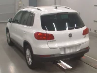 Volkswagen TIGUAN лот № 38031 оценка 4  с аукциона в Японии 5