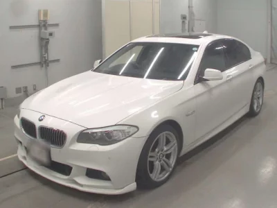 BMW 5-Series  с аукциона в Японии