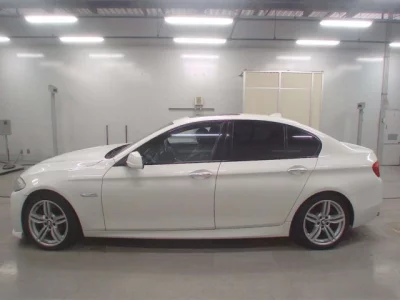 BMW 5-Series  с аукциона в Японии