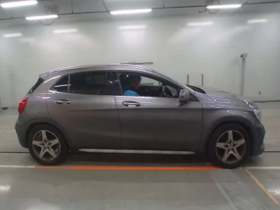 Mercedes-Benz GLA CLASS