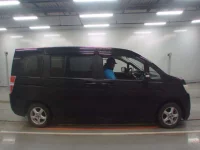 Honda STEP WAGON лот № 30015 оценка 3  с аукциона в Японии 2