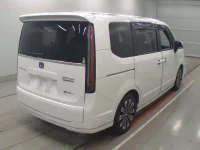 Honda STEP WAGON лот № 30030 оценка 6  с аукциона в Японии 1