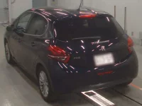 Peugeot 208 лот № 38061 оценка 4.5  с аукциона в Японии 5