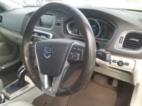 Volvo V40 лот № 38053 оценка 4  с аукциона в Японии 6