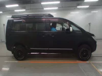 Mitsubishi DELICA D5 лот № 30185 оценка 3.5  с аукциона в Японии 2