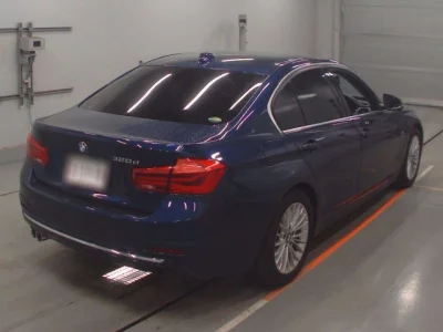 BMW 3-Series  с аукциона в Японии