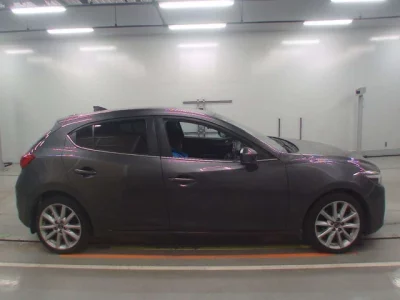 Mazda AXELA  с аукциона в Японии