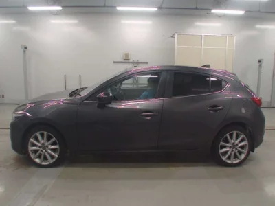 Mazda AXELA  с аукциона в Японии