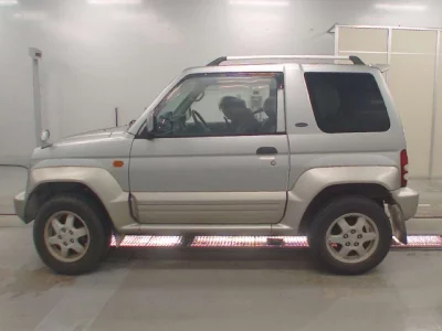 Mitsubishi PAJERO JR