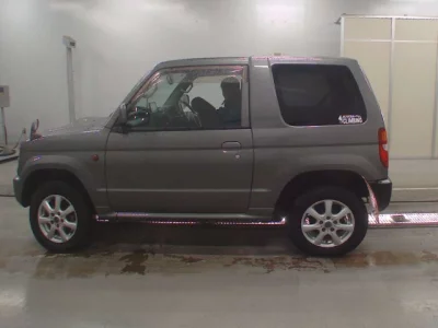 Mitsubishi PAJERO MINI
