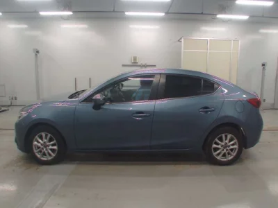 Mazda AXELA  с аукциона в Японии
