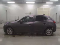 Mazda AXELA лот № 30016 оценка 4.5  с аукциона в Японии 3