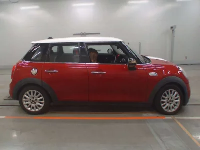 BMW MINI  с аукциона в Японии
