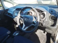 Honda FIT лот № 30348 оценка 3.5  с аукциона в Японии 6