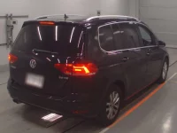 Volkswagen GOLF TOURAN лот № 38105 оценка 4  с аукциона в Японии 1