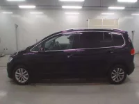 Volkswagen GOLF TOURAN лот № 38105 оценка 4  с аукциона в Японии 3