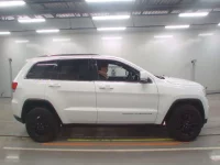 Chrysler JEEP GRAND CHEROKEE лот № 38102 оценка 4.5  с аукциона в Японии 2