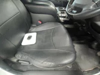 Toyota HIACE VAN лот № 30342 оценка 5  с аукциона в Японии 7