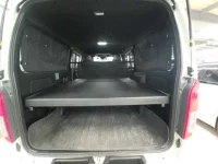 Toyota HIACE VAN лот № 30342 оценка 5  с аукциона в Японии 8