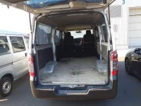 Nissan CARAVAN VAN лот № 30340 оценка 3.5  с аукциона в Японии 8