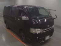 Toyota HIACE VAN лот № 30272 оценка 3.5  с аукциона в Японии 4