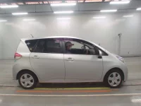 Toyota RACTIS лот № 30288 оценка 3  с аукциона в Японии 2