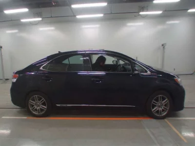 Lexus HS