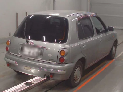 Nissan MARCH  с аукциона в Японии